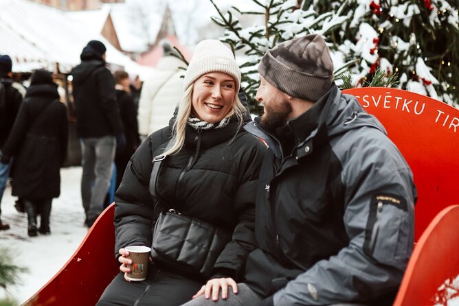 1H Private Photoshoot in Old Town of Riga - Why a Riga Christmas photoshoot works so well