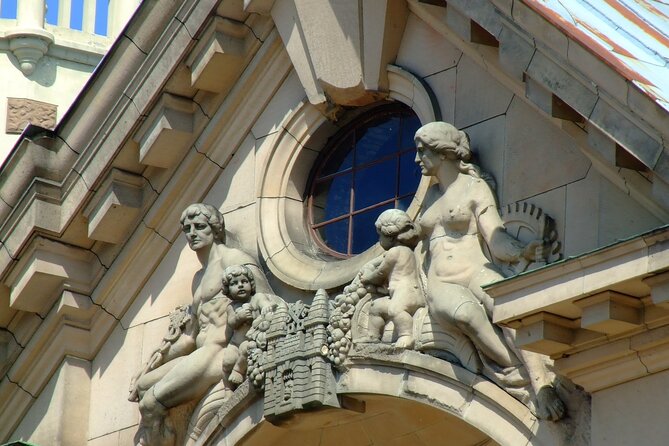 2 Hours Walking Tour in Legends and Secret of Riga's Old Town - Three Brothers, St. Jacob’s, and the city’s harsher rules