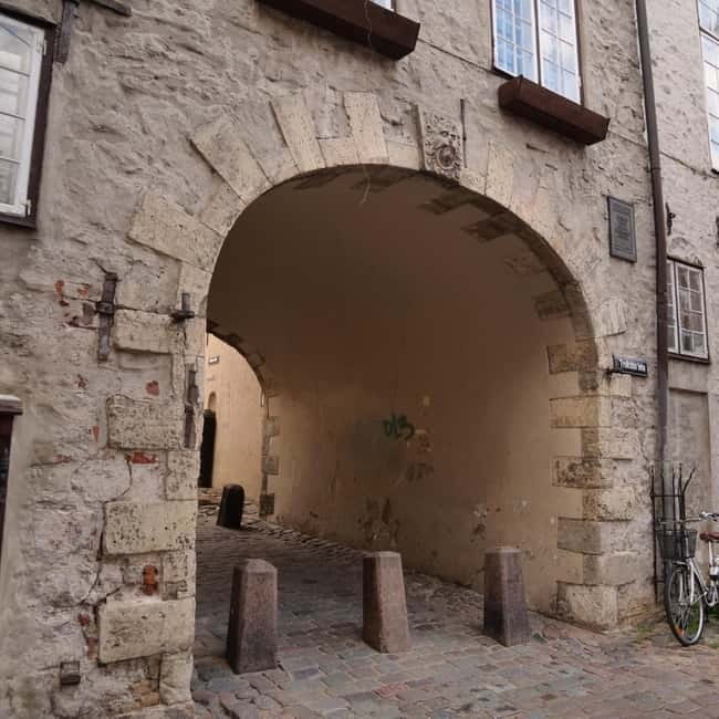 Audio Tour of Riga Old Town - Short audio stops instead of long lectures