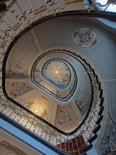 Big Riga: Old Town & Art Nouveau quarter - Freedom Monument: Latvia’s modern story
