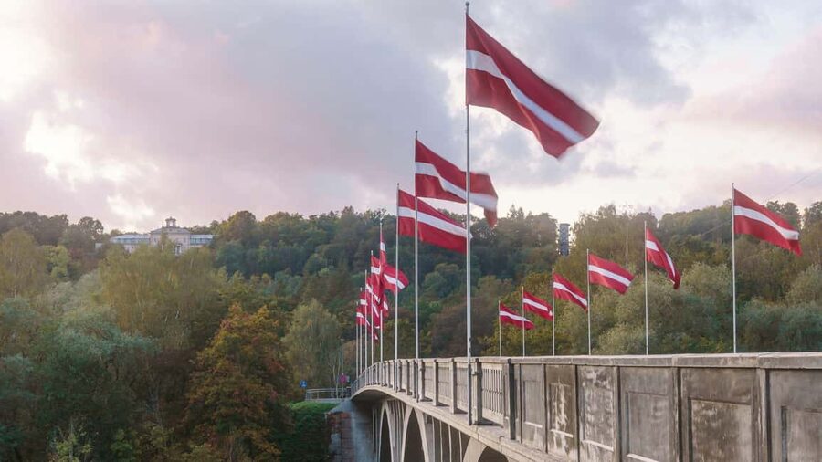 From Riga: Sigulda’s Top Sights & Scenic Picnic (EN/DE/ESP) - What the small group changes