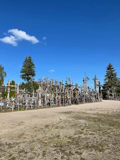 From Riga: Trip to the Hill of Crosses and Pearls of Jelgava - Crossing the Latvia-Lithuania border