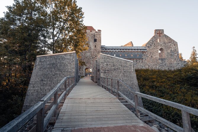 Group Tour: Sigulda and Turaida from Riga. - Sigulda New Castle and its creative side