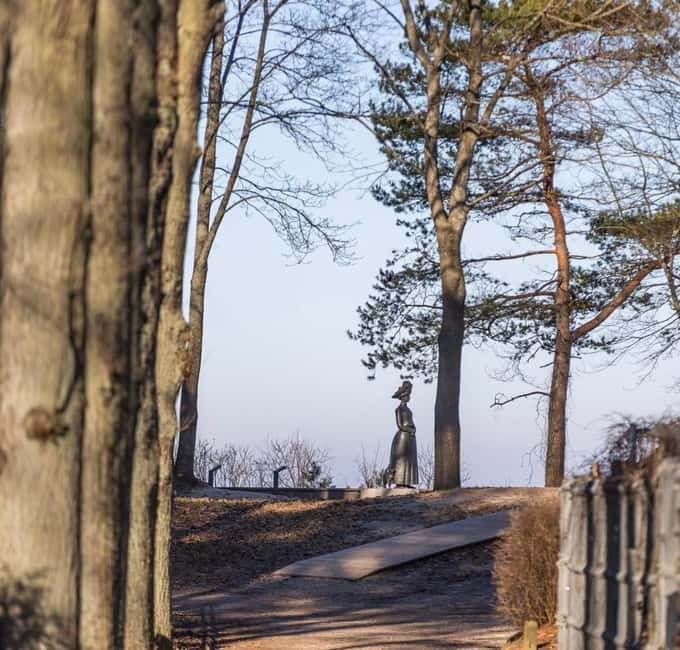 Latvian Landscapes: Kemeri & Jurmala Guided Tour - Walking through Kemeri National Park