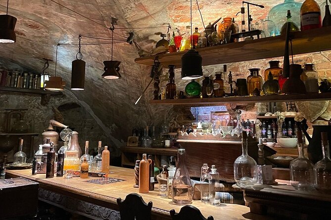 Medieval Experience: Guided Sightseeing and Food Tasting - Starting at St. Peter’s Church in Riga Old Town