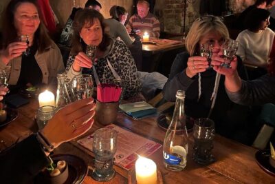 Medieval Experience: Guided Sightseeing and Food Tasting