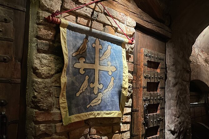 Medieval Experience: Guided Sightseeing and Food Tasting - Is $107.17 a fair price?