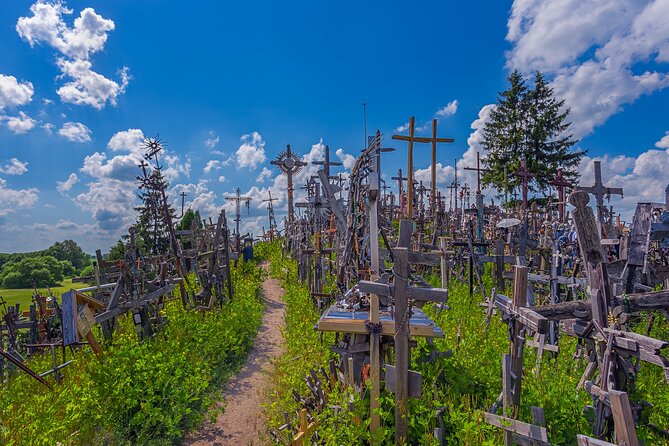 Private Full-Day Trip to Hill of Crosses, Rundale Palace & Bauska - Rundale Palace: Baroque style on a grand scale