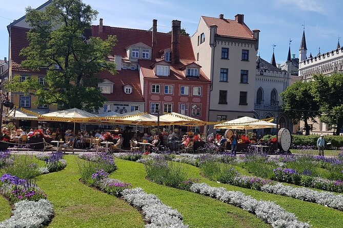 Private Riga Old Town Walking Tour - The House of the Black Heads and Town Hall Square