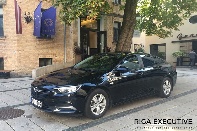 Private Transfer from Hotel to Riga Airport with English speaking driver - Leaving Riga without the usual airport scramble
