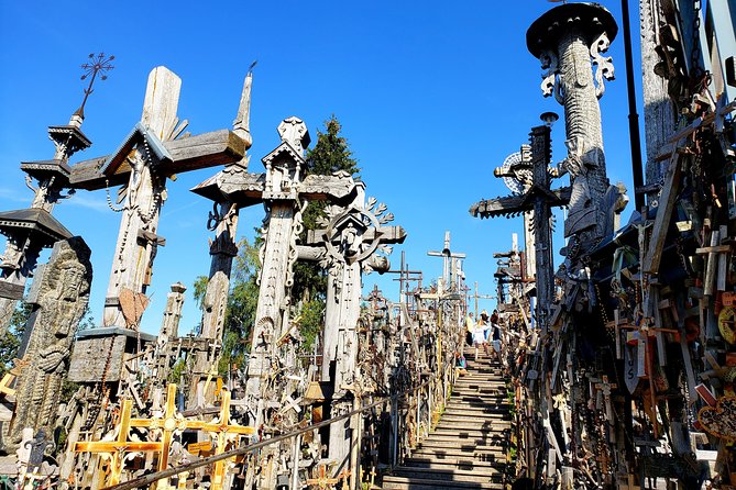 Private trip - Hill of Crosses / 2 countries in 1 day - Leaving Riga in a private vehicle