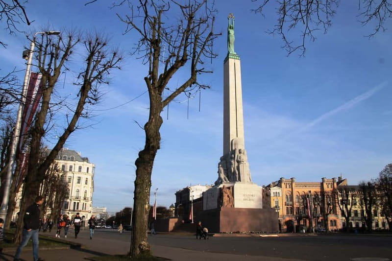 Riga: 1-Hour Old Town Tour - Riga’s cathedral quarter and St. Peter’s spire