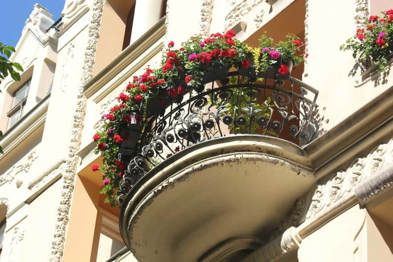 Riga: 2-Hour History of Art Nouveau Walking Tour - Key points to know before you book