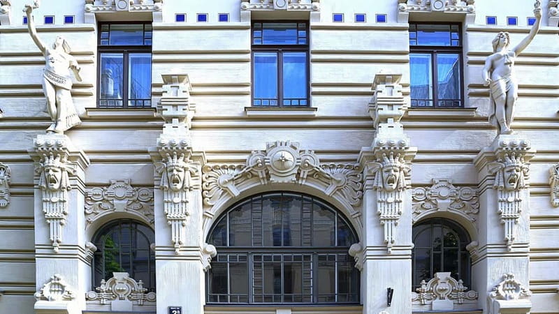 Riga: 2-Hour History of Art Nouveau Walking Tour - Who should book this walking tour?