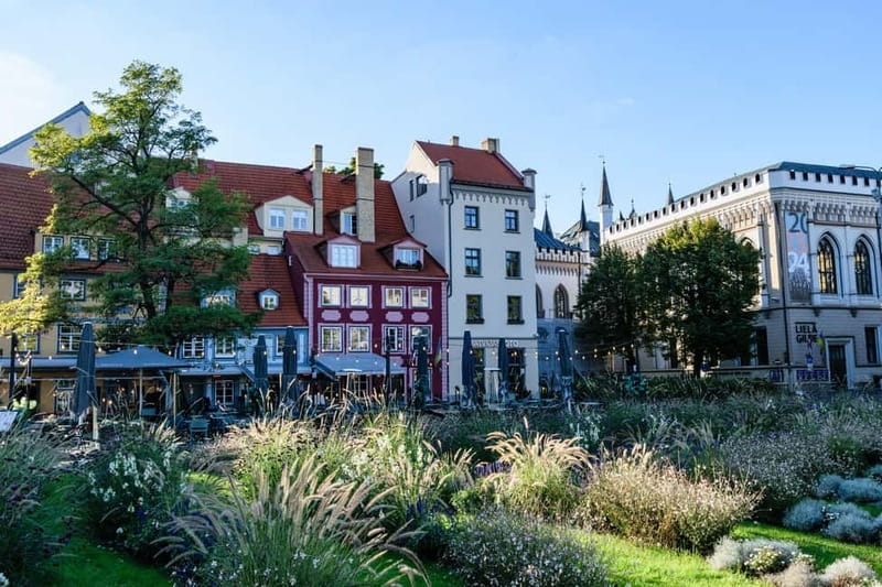 Riga: 2-Hour Walking Tour in the Old Town - St. Peter’s Church and Riga’s medieval skyline