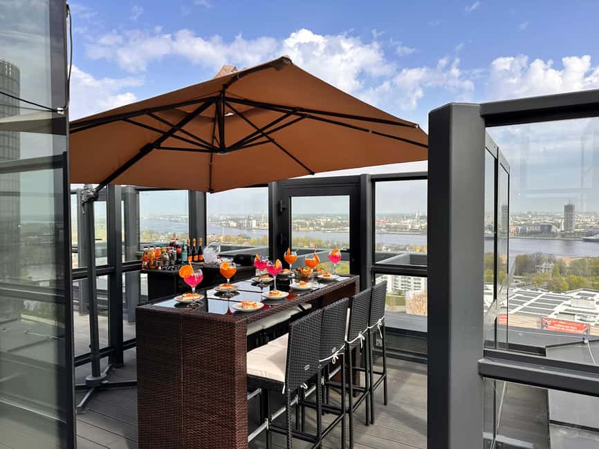 Riga: 23rd Floor Igloo Dome Rental - Ordering Bento food or bringing your own