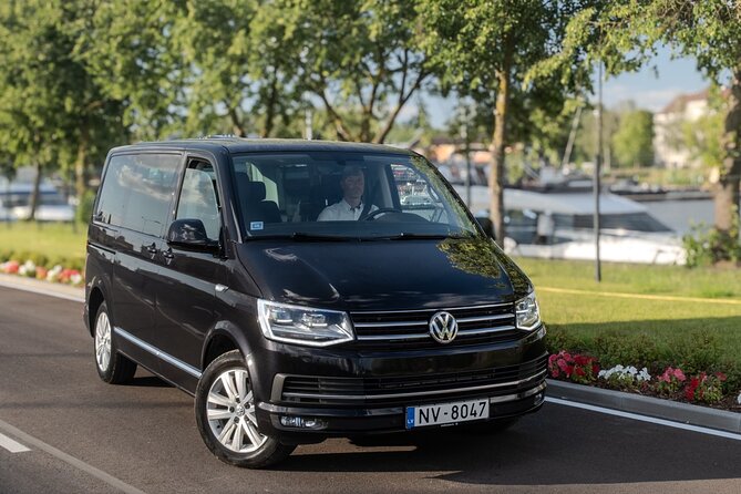 Riga Airport Private Transfer - private group 1 to 8 pax - A private vehicle for one to eight people