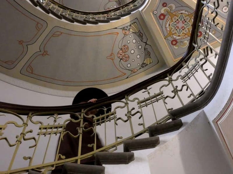 Riga: Art Nouveau highlights & Visit of Art Nouveau Museum - Entering a real Art Nouveau apartment at the museum