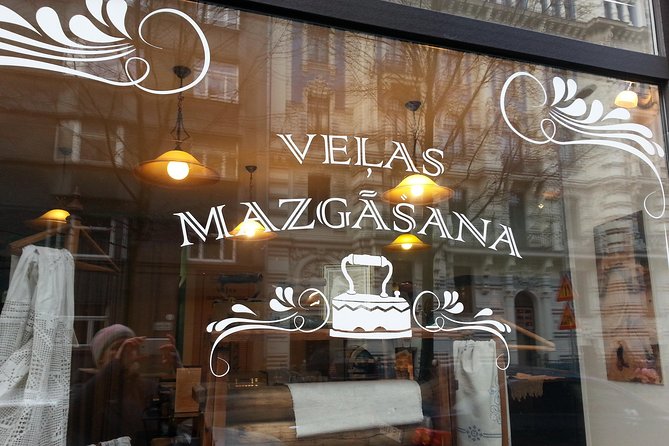 Riga Art Nouveau walking tour - The Opera House and its decorative details