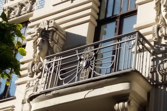 Riga Art Nouveau walking tour - The guides are the main reason to book