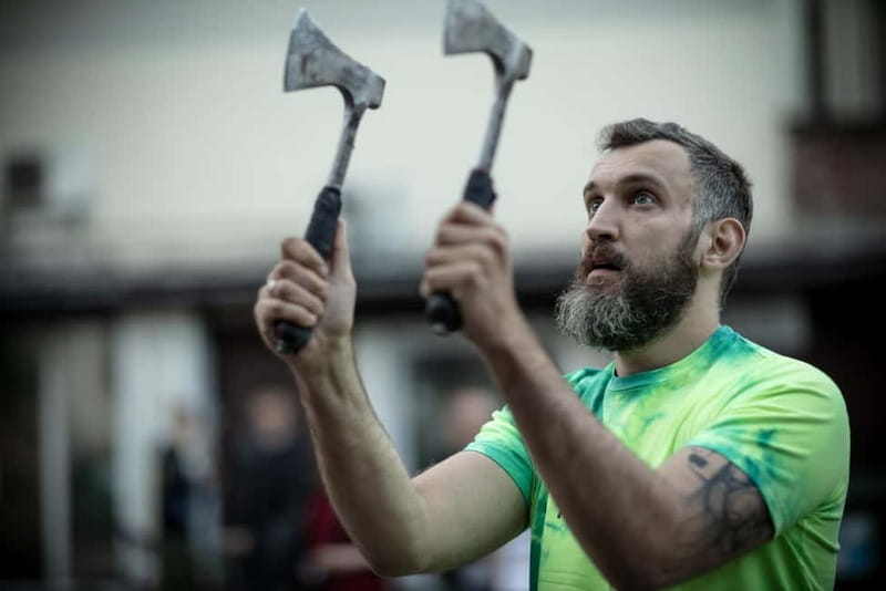 Riga: Axe and Knife Throwing Experience - What happens during the one-hour Riga session