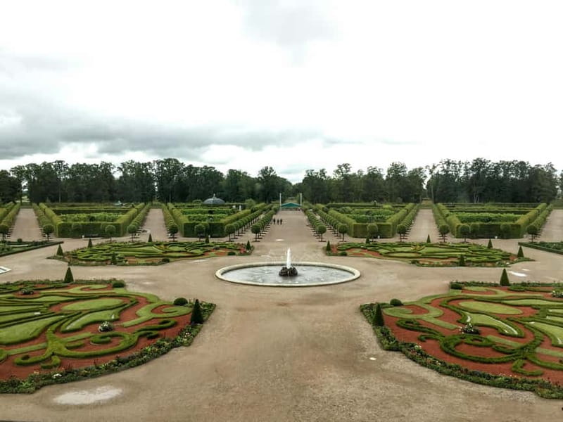 Riga: Bauska Castle, Rundale Palace and Hill of Crosses Trip - Why this day trip works from Riga