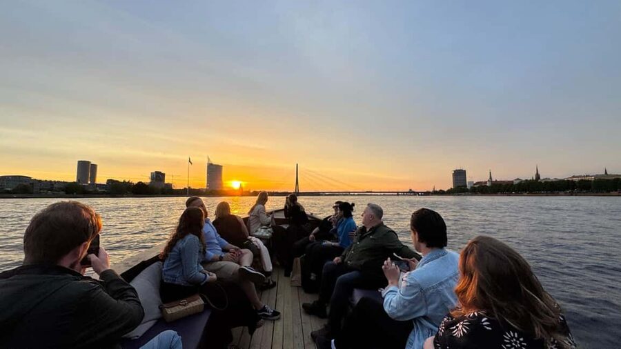 Riga: Canal Boat Tour with Welcome Drink & Audio Guide - Comfort, noise, and weather