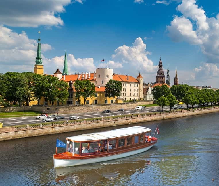 Riga: Canal & Daugava Cruise on a Historic Wooden Boat - Weather, wind, and the best time to go