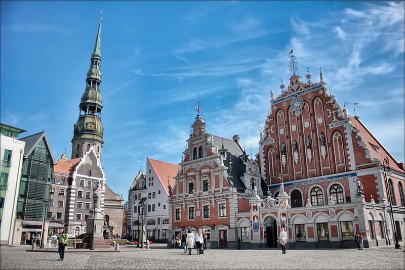 Riga Classical Old Town 2-Hour Walking Tour - The House of Blackheads and Riga’s reconstructed face