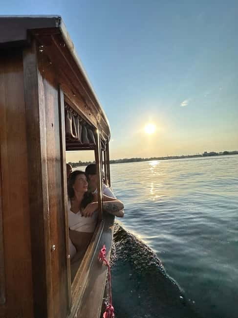 Riga: Evening or Sunset Boat Tour with Welcome Drink - Key points to know before booking