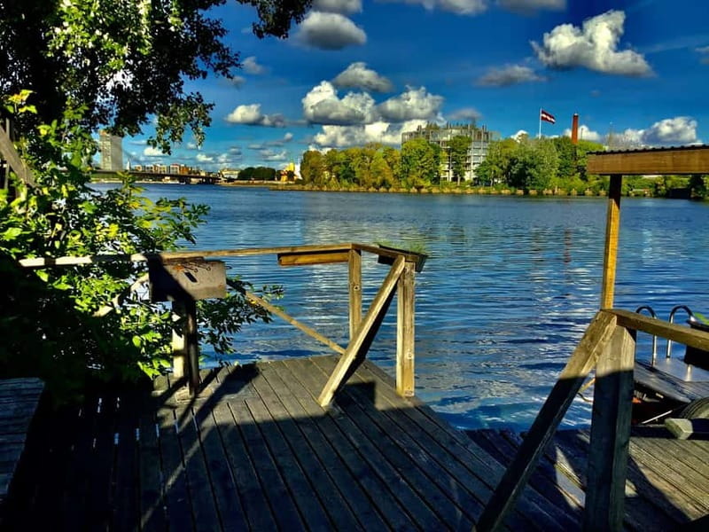 Riga: Floating Sauna Experience on the Daugava River - What makes the Daugava sauna different
