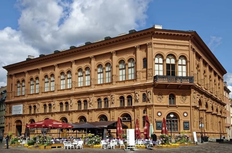Riga: Guided Old Town Walking Tour - Why this two-hour walk works so well in Riga