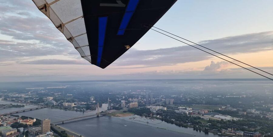 Riga: Hang-Glider 10-Minute Flight Over the City - The views that matter most