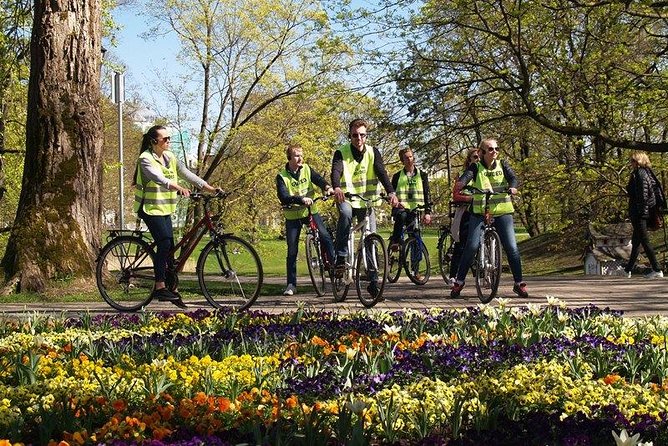 Riga Highlights Bike Tour - Remembering Riga’s Jewish community