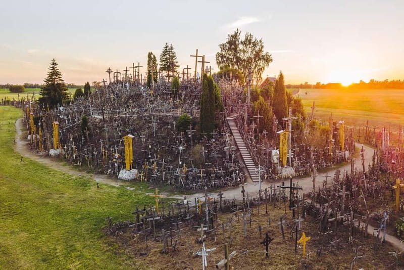 Riga: Hill of Crosses, Guided Rundale Palace & Bauska Castle - Bauska Castle and the final stretch of the day