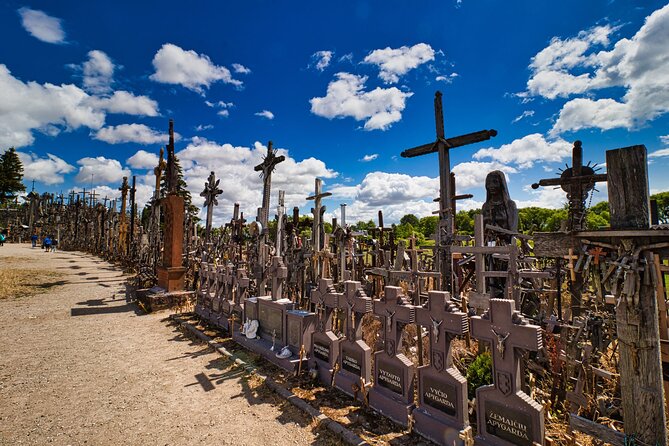 Riga: Hill of Crosses & Guided Rundale Palace with Bauska Castle - Rundale Palace, the day’s grand indoor highlight