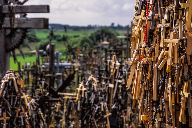 Riga: Hill of Crosses & Guided Rundale Palace with Bauska Castle - Bauska Castle and the medieval tower