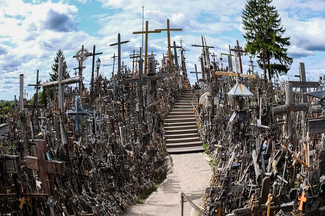 Riga: Hill of Crosses & Guided Rundale Palace with Bauska Castle - The guide is a major part of the value