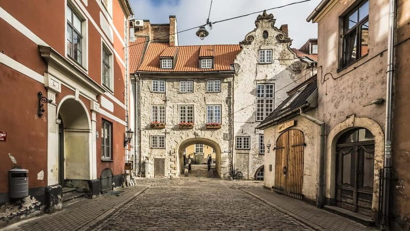 Riga Medieval combined walking/transportation guided tour - Who will get the most from this tour?