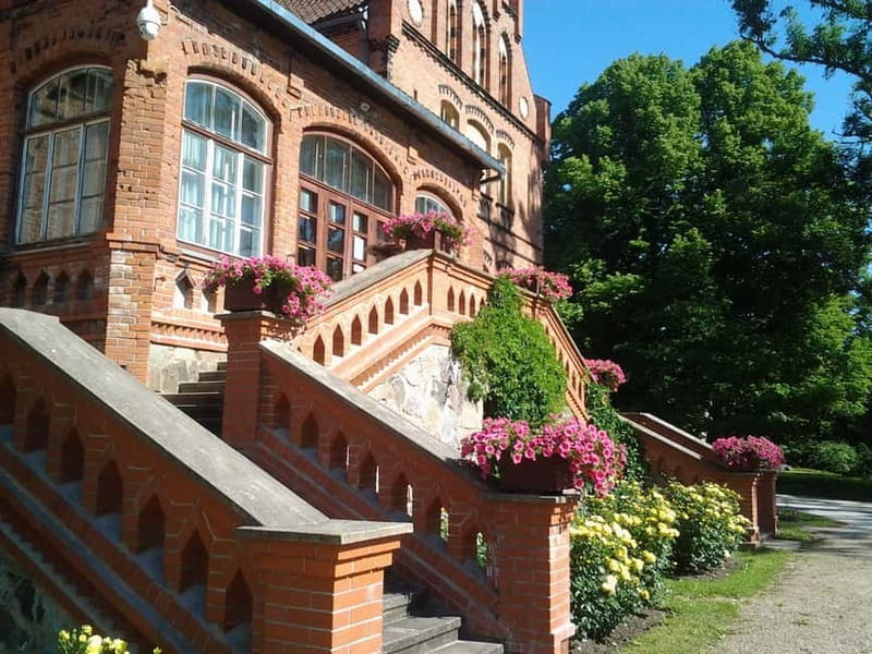 Riga: Nearby Manors and Castles Tour - Why this short trip works well from Riga