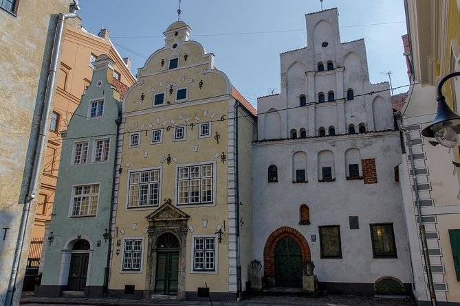 Riga Old Town walking tour - Why this short Riga walk is worth your first morning