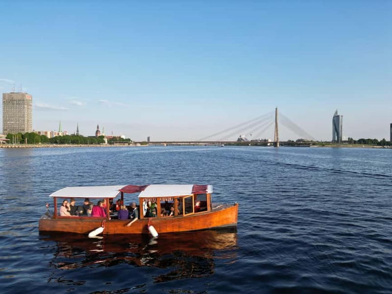 Riga: Private Boat Tour in Riga Canal and Daugava - Why seeing Riga from the water is worthwhile