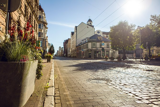 Riga Private Walking Tour - Walking through Riga’s Art Nouveau quarter