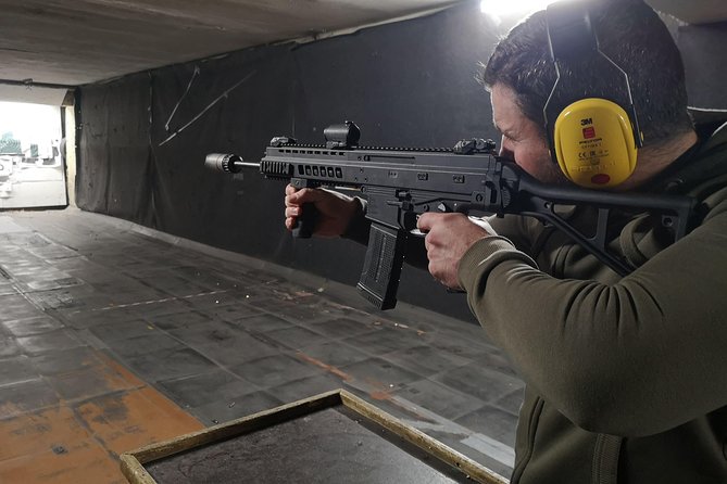 Riga Shooting Range : the Winchester, Glock 17, and Kalashnikov - Why this Riga activity is different
