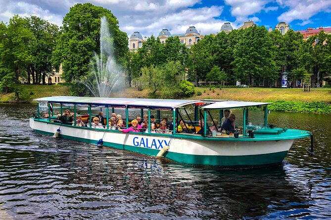 Riga Sightseeing Tour by Canal Boat with Audioguide - Why a canal cruise works well in Riga