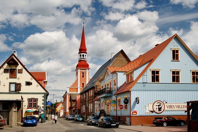 Riga to Tallinn - Sightseeing transfer - Who will enjoy this route most