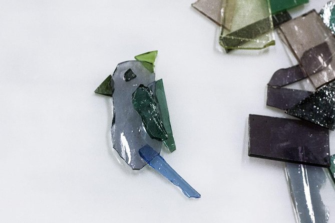 Seasonal Glass Decor Workshop - Drinks and snacks make the short session comfortable