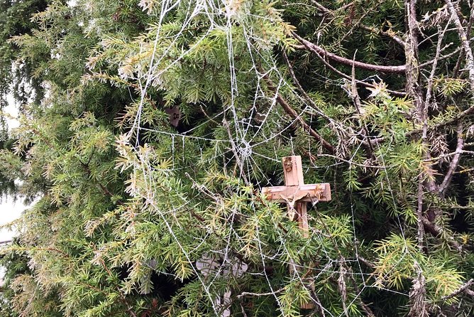 Sunrise at the Hill of Crosses - 2 countries in 1 day - What the private format adds
