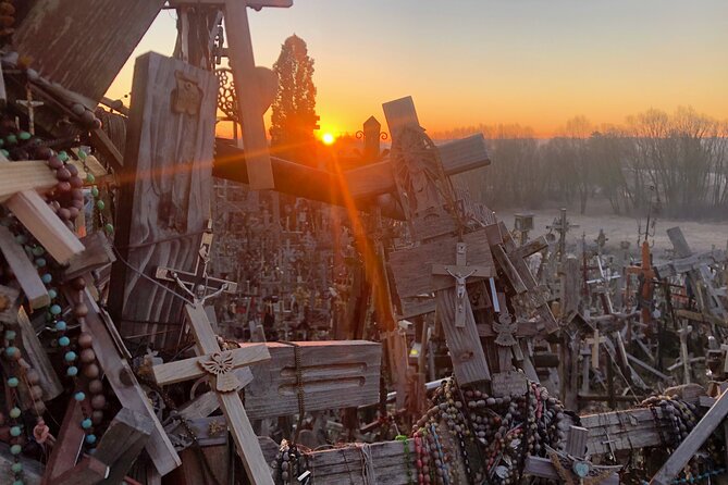 Sunrise at the Hill of Crosses - 2 countries in 1 day - Arriving at Kryžių Kalnas before the crowds